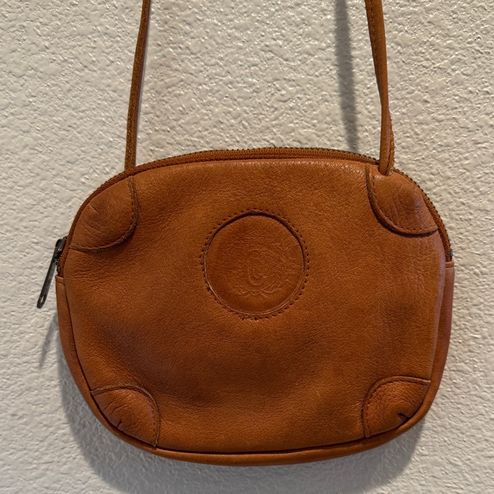 CC Courtney by Coach Brown‎ Leather Crossbody Bag vintage Mini Size Zip 7x6”